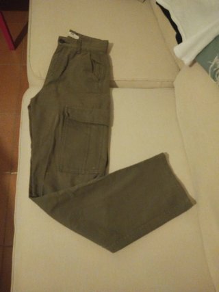 Pantalón cargo verde oliva