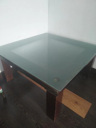Mesa centro cristal y madera 1x1m