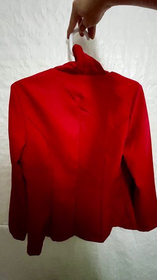 Chaqueta Roja Elegante