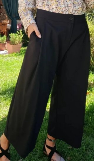 Pantalón culotte negro Talla S