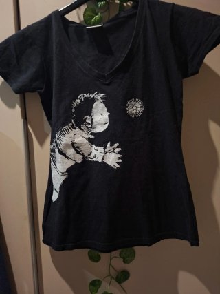 Camiseta mujer negra con estampado