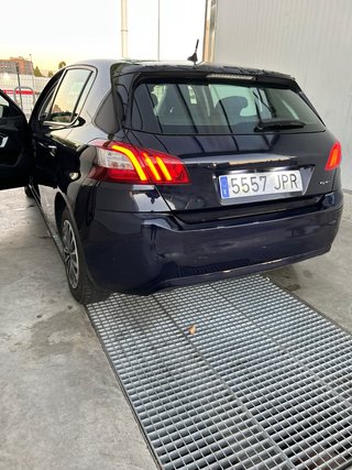 Peugeot 308 2016
