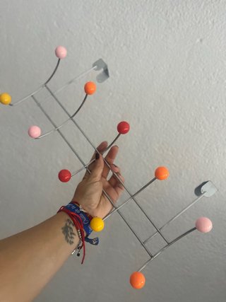 Perchero de pared estilo Eames