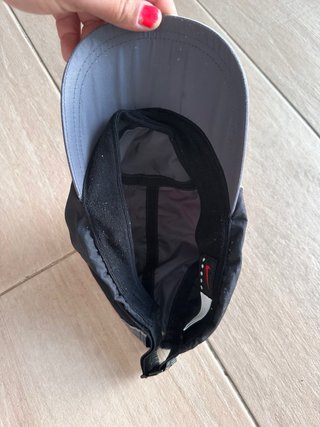Gorra Nike Gris
