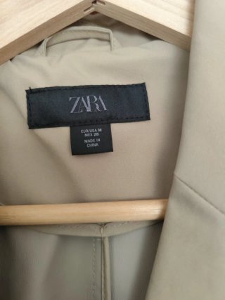 Gabardina Beige Zara