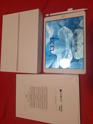 iPad 8ª Gen Wi-Fi 32GB Bianco Senza caricatore