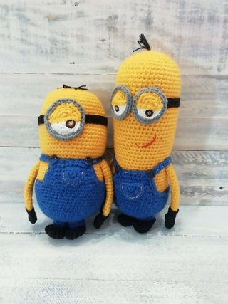 Minions Kevin y Stuart muñecos tejidos