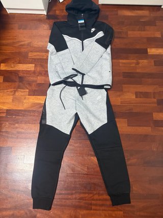 Tuta Nike Tech Fleece Grigia e Nera