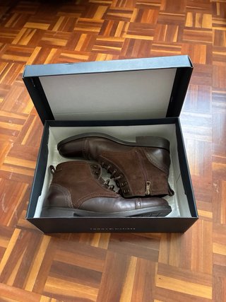 Botines Marrones Cremallera y Cordones