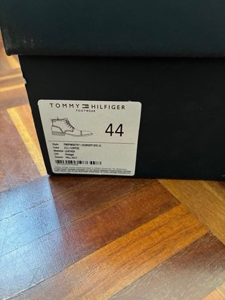 Botines Marrones Cremallera y Cordones