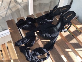Sandalias Fendi Negras