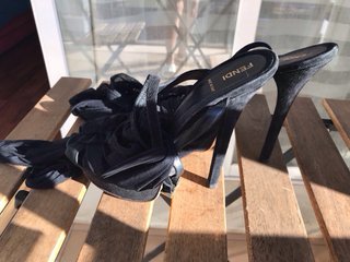 Sandalias Fendi Negras