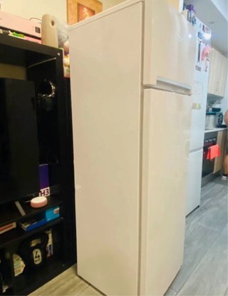 Nevera con congelador Beko blanca