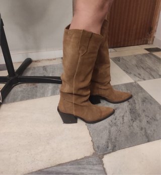 Botas de piel tipo cowboy