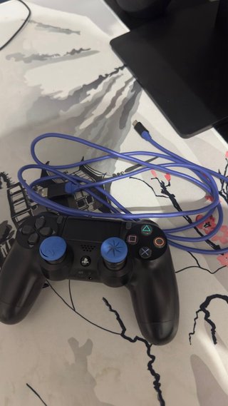 PS4 Slim (PlayStation 4) Nera
