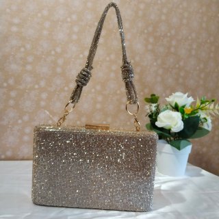 Bolso de fiesta con pedrería