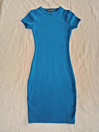 Vestido azul de manga corta