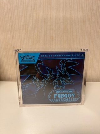 Caja Entrenador Élite Pokémon Fuegos Fantasmales