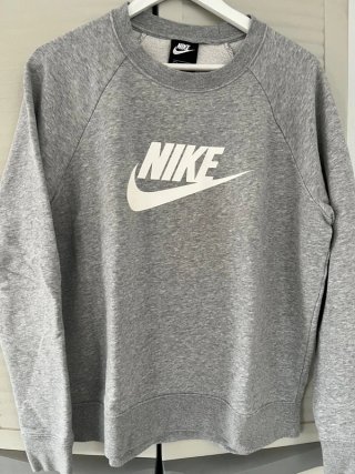 Sudadera Nike Gris