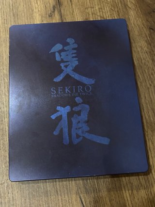 Sekiro: Shadows Die Twice + Scatola Metallic