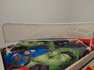 Barrera de seguridad para cama infantil