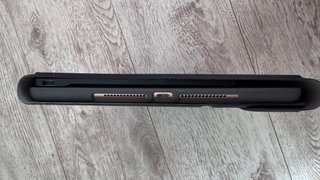 iPad 8ª generazione 32GB con custodia con tastiera
