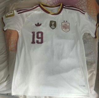 Segunda equipación España Adidas