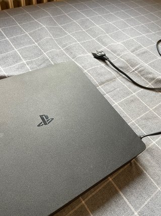 Console PS4 Slim Nero