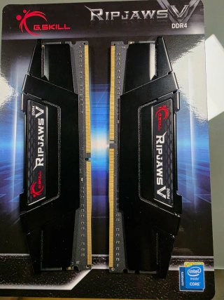 RAM DDR4 G.Skill Ripjaws V 16GB (2x8GB)