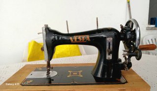 Macchina da cucire vintage Vespa