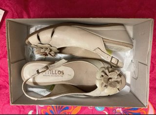 Sandalias Pitillos Beige