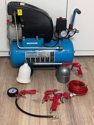 Compresor 24L + Kit Accesorios + Clavadora