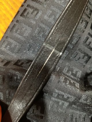 Borsa a spalla Fendi nera
