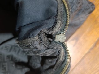 Borsa a spalla Fendi nera