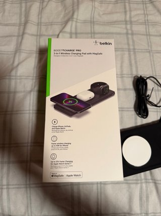 Cargador Belkin Boost Charge Pro 3 en 1. Nuevo