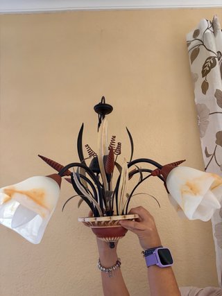 Lámpara de techo con diseño floral