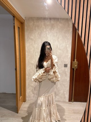Vestido de flamenca beige