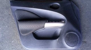 Nissan guarnecido puerta del izq juke (f15) 220581