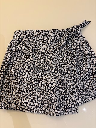 Falda corta estampada niña
