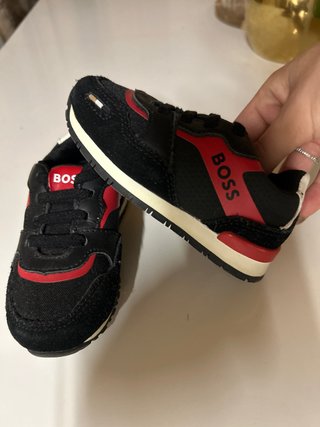 Ténis Hugo Boss Tamanho 22