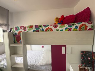 Habitación infantil literas.