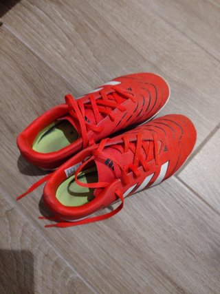 Zapatillas de fútbol Adidas rojas