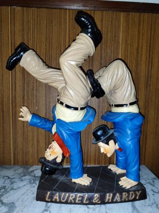 Figura Laurel y Hardy cerámica