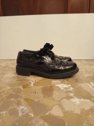 Zapatos charol negros