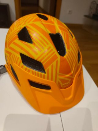 Casco bicicleta marca Bell niño 47-54 cm