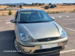 Ford Focus 1.6 Ghia (2003)