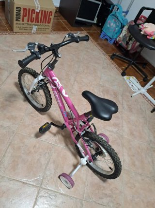 Bicicleta niña DENBIKE poco uso.