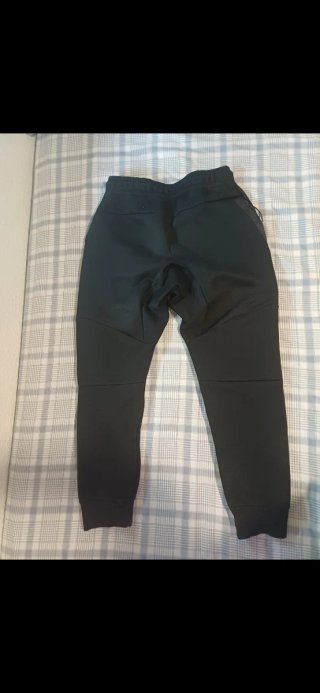 Pantalón chándal largo negro
