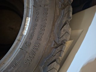 Neumático LT215/65R16 103/100S Tacos