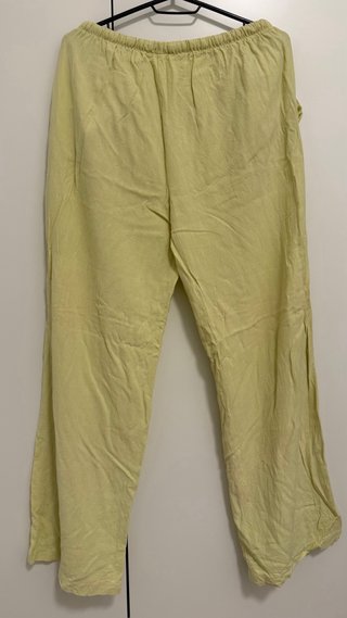 Pantalón verde clarito de lino